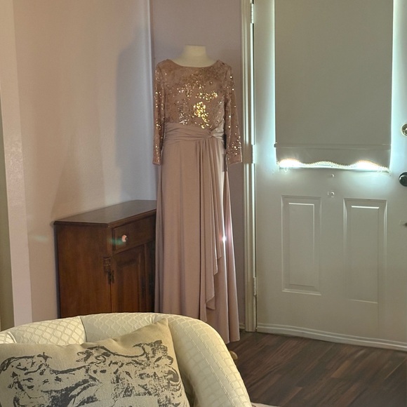 Oleg Cassini Dresses & Skirts - Sequin Bodice Long Evening Gown in Blush. NWT. OLEG CASSINI MARINA DRESS